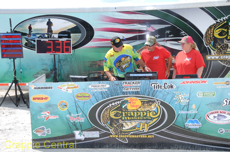 160521060518-275_crappie_masters_20160521