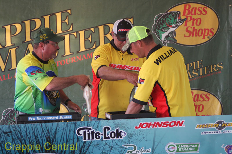 26-03-2016-21-19-13-IMG_0428